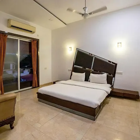Stayvista'S Casa Serenity - 4Bhk Pet-Friendly Villa With Jacuzzi-2